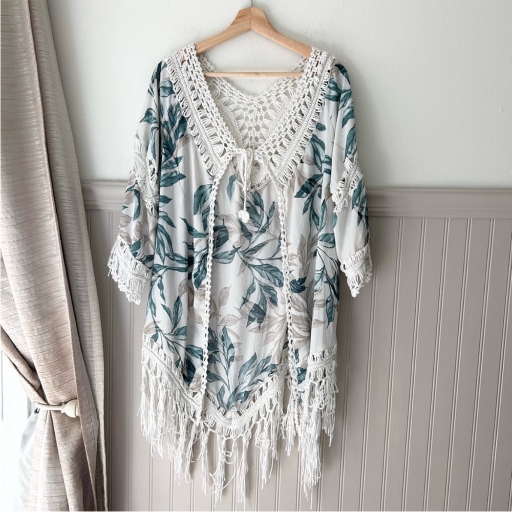 Floral Leaf Patterned Kimono with Fringe medium Swim Cover up